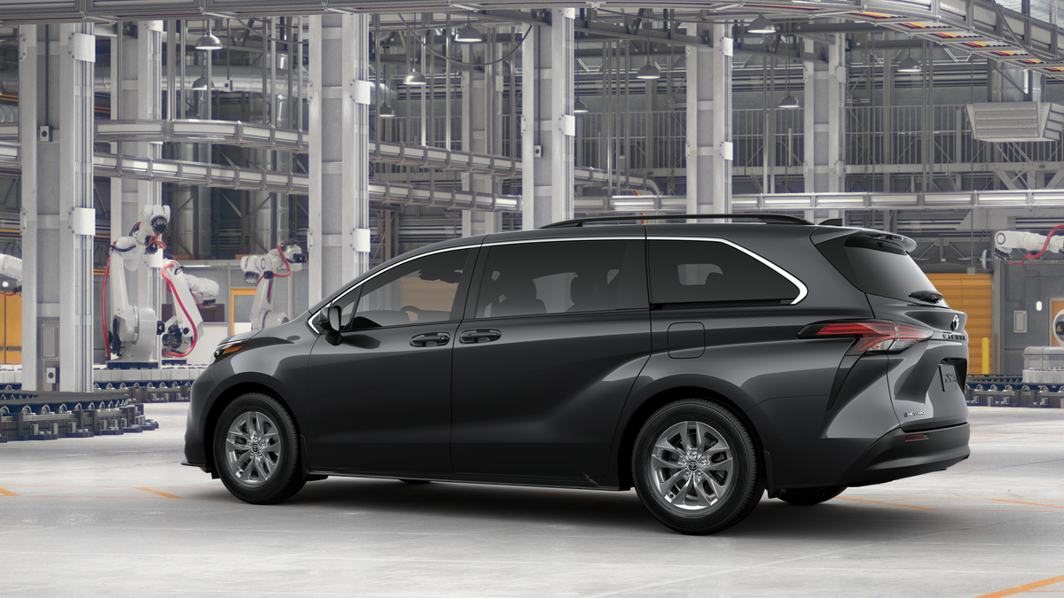 new 2025 Toyota Sienna LE