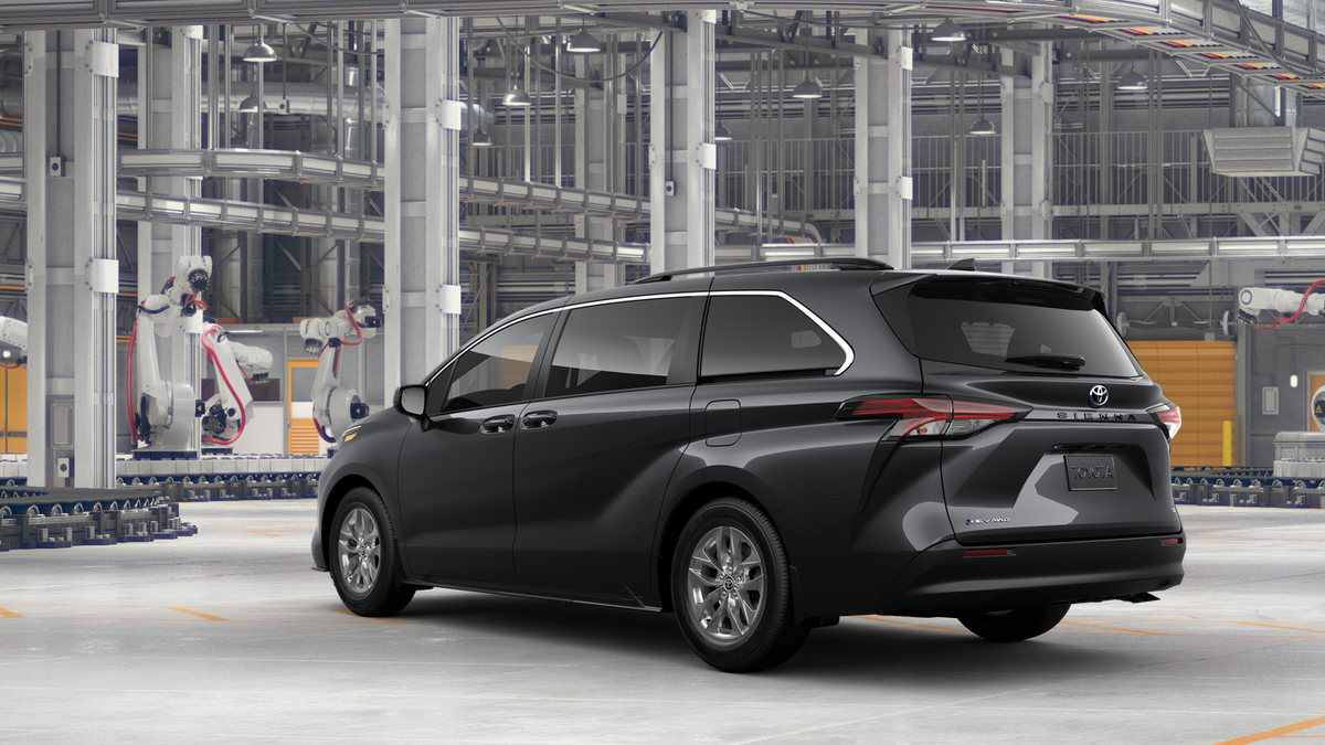 new 2025 Toyota Sienna LE