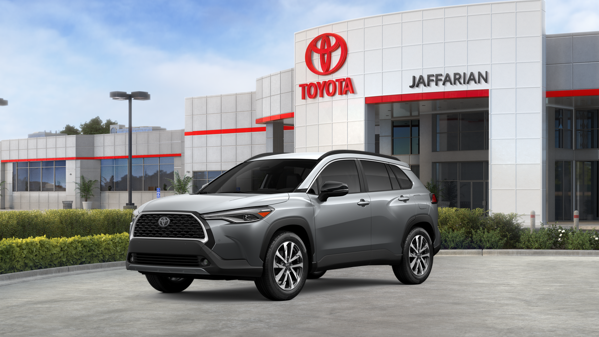 2025 Toyota Corolla Cross XLE