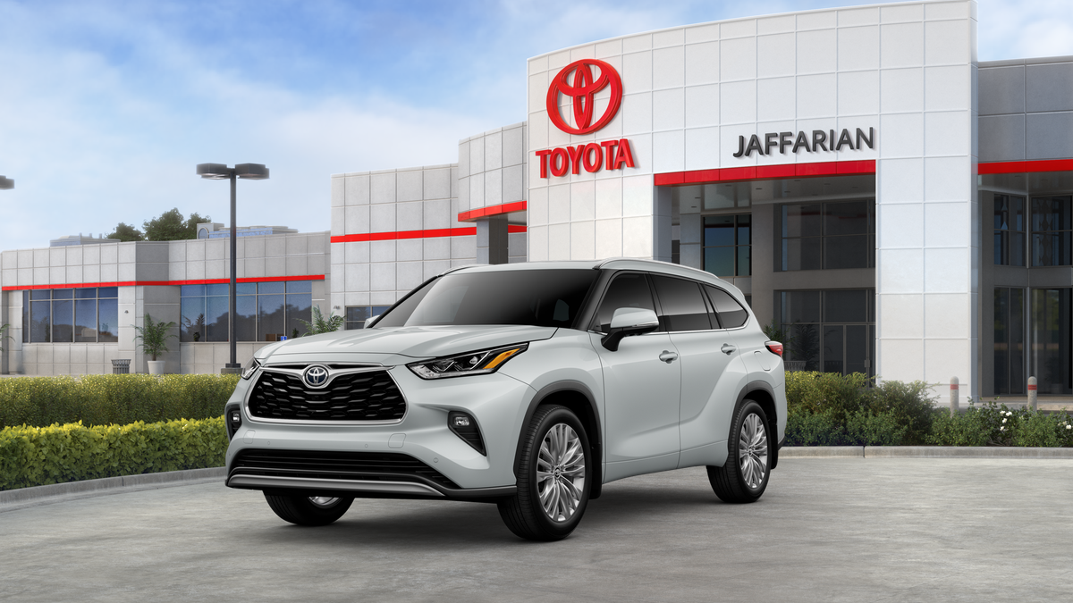 2025 Toyota Highlander Platinum