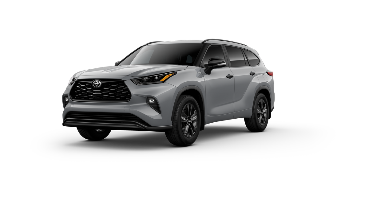 2025 Toyota Highlander Hybrid XLE Nightshade