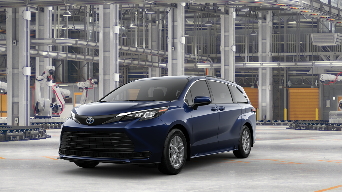 2025 Toyota Sienna LE
