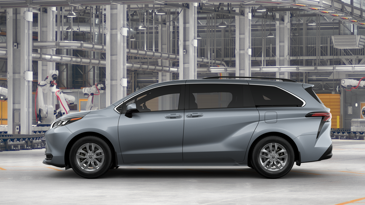 new 2025 Toyota Sienna LE