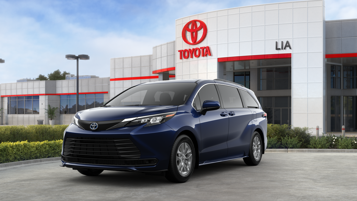 2025 Toyota Sienna LE